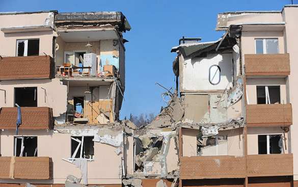 Армия Украины открыла огонь по Тельманово, пострадало три жилых дома | Русская весна