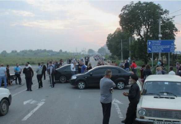 Украина против войны: десятки сел Прикарпатья поднялись против мобилизации, неспокойно и в соседних регионах (видео) | Русская весна