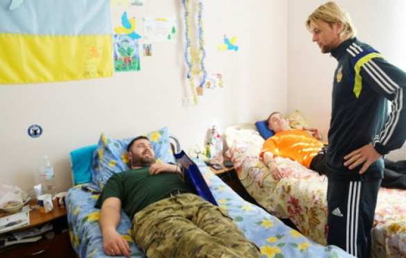 «Это наши герои», — полузащитник питерского «Зенита» и донецкого «Шахтера» о карателях, терроризировавших Донбасс | Русская весна