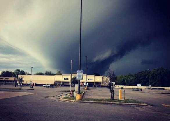 Тучи сгущаются: на США обрушилась новая смертельная напасть (ФОТО, ВИДЕО) | Русская весна