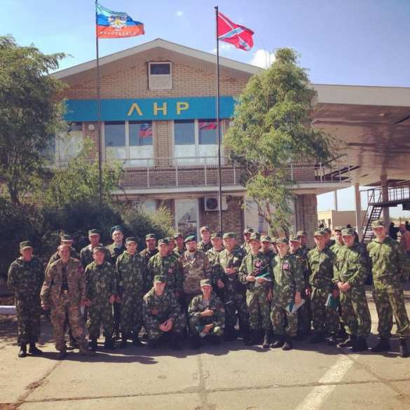 Пограничная стража Луганской Республики приняла присягу в Изварино (фото, видео) | Русская весна