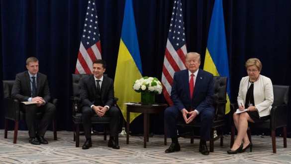 В Белом доме пытались скрыть стенограмму разговора Трампа и Зеленского | Русская весна