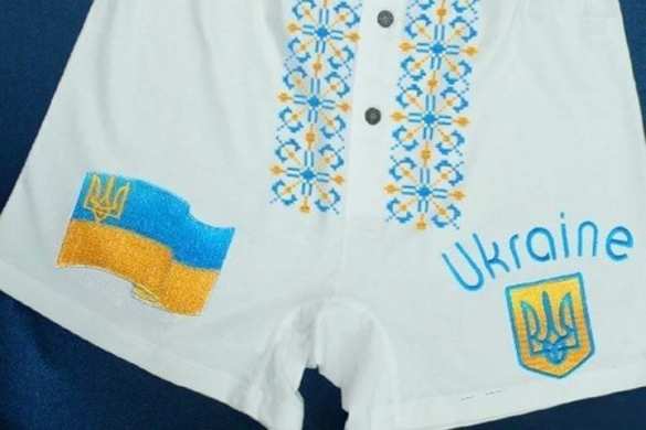 Это Украина: в Николаеве избиратель разделся на выборах в Раду (ФОТО 18+) | Русская весна