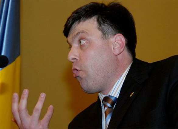 Признание Тягнибока: Украина - нищая страна, разграбленная олигархами | Русская весна