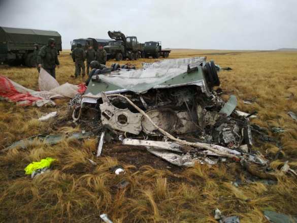 Шокирующие кадры: во время десантирования под Оренбургом боевая техника разбивается вдребезги (ФОТО, ВИДЕО) | Русская весна