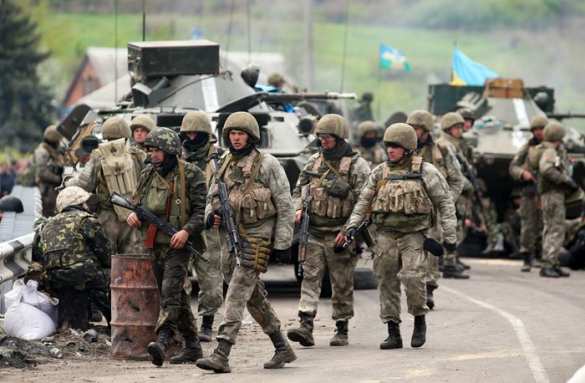 У украинских солдат, воюющих на Донбассе, начались проблемы с получением зарплаты | Русская весна