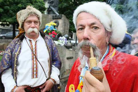 Підманула, пiдвела: почему майданные власти теряют доверие украинцев и западных покровителей | Русская весна