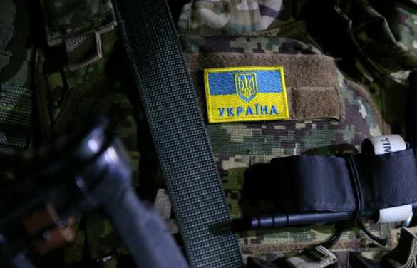 Район Донецкого аэропорта и посёлок Октябрьский обстреляли украинские танки и миномёты | Русская весна