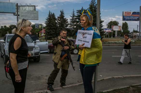 Ukrainian fire spotter at the shame spot | Русская весна