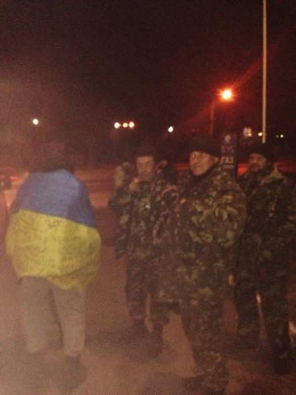 Во Львов товарным поездом вернулось 19 бойцов «АТО» из 24-й бригады, «героев» никто не встречал (фото) | Русская весна