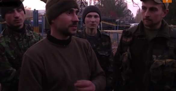 «Ополченцы оказались большими людьми слова, чем некоторые наши генералы», — боец ВСУ с 32-го блокпоста (ВИДЕО) | Русская весна