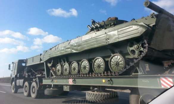 К ополченуам пришли колонны бронетехники и ракетных носителей С-300 — истерика в украинских СМИ Все пропало: к ополченцам приехали колонны бронетехники и ракетных носителей С-300 — истерика в украинских СМИ (видео) | Русская весна