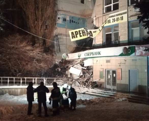 В Новочеркасске обрушилось здание (ФОТО, ВИДЕО) | Русская весна
