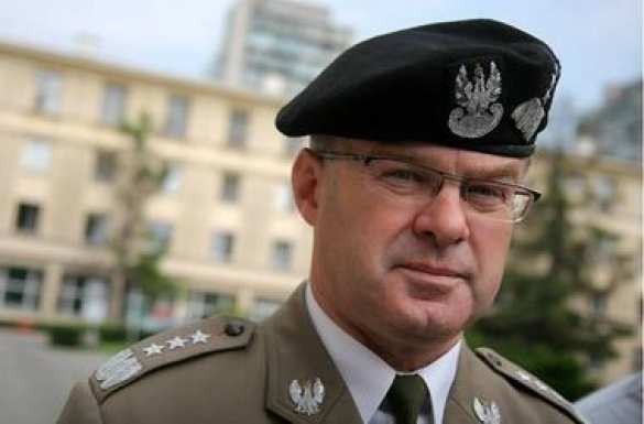 Польский генерал отрёкся от поддержки Украины из-за бандеровцев | Русская весна