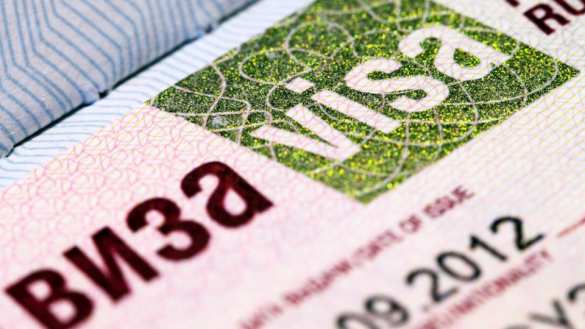 Франция и Германия предложат ЕС не прекращать выдачу виз россиянам, но брать с них больше денег, — Bloomberg | Русская весна