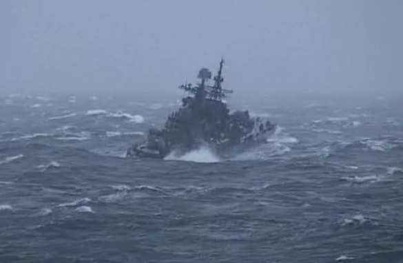 Корабли ВМФ России атакованы сильнейшим штормом в Норвежском море | Русская весна
