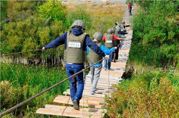 Азербайджан выдворил из страны российских журналистов | Русская весна