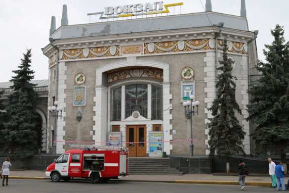 Новая акция «телефонных партизан» — «заминирован» вокзал в Ровно (фото) | Русская весна