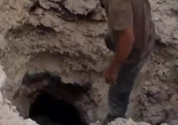 Террористы ИГИЛ показали подземный бункер, уничтоженный авиаударом (ВИДЕО) | Русская весна