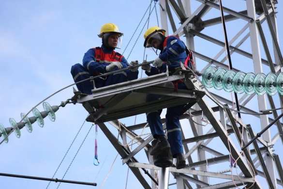 Энергетики оперативно восстановили энергоснабжение двух сел | Русская весна