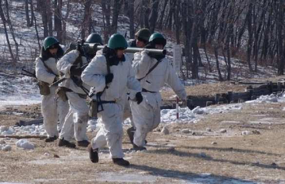 Сводка: позиции ополчения обстреляли снайпера и гранатометчики ВСУ | Русская весна
