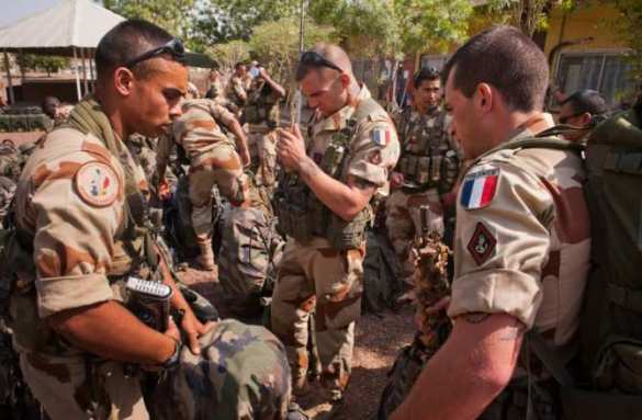 Главред «Аль-Араб» опасается вторжения Франции в Ливию после теракта | Русская весна