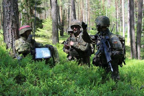 Минюст Германии призвал увольнять военнослужащих, восхваляющих вермахт | Русская весна