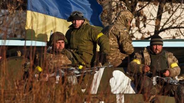 Украинские оккупанты повсеместно на праздники «ушли в запой», оставив посты и боевую технику, — Минобороны ДНР | Русская весна