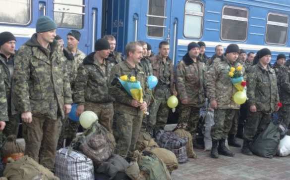 На Украине в туалете поезда нашли труп «всушника», который ехал на передовую | Русская весна