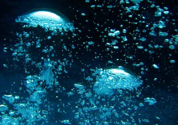 «Кипящая метановыми пузырьками вода» — российские учёные выявили рекордный выброс газа со дна моря | Русская весна