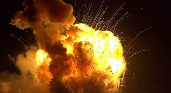 Из-за взорвавшейся американской ракеты днепропетровский Южмаш может обанкротиться | Русская весна