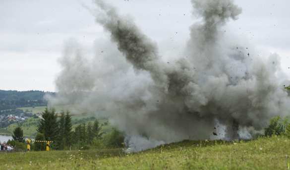 «ВСУшники» подорвались на минах, не успев перейти на сторону ДНР: сводка с Донбасса | Русская весна