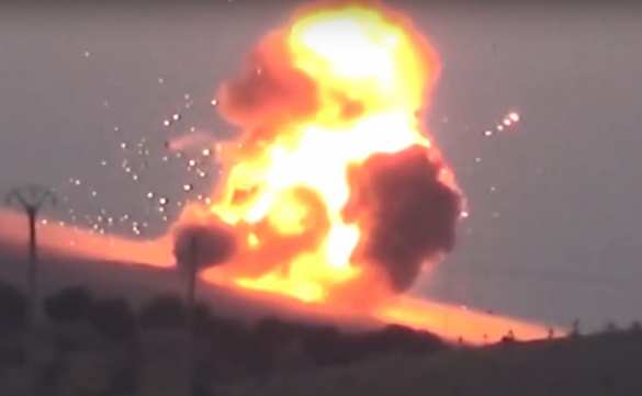 Турецкие танки в Сирии горят от американских ракет — на чьей стороне США? (ВИДЕО) | Русская весна