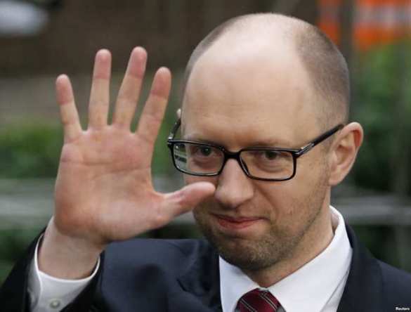 Аналитик: Яценюк не зря говорил о «камикадзе» — Украина катится в яму  | Русская весна