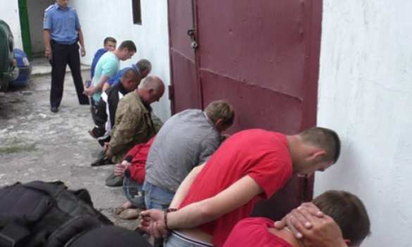 В Ровенской обл. отпустили на свободу добытчиков янтаря, задержанных при столкновениях с милицией (ФОТО) | Русская весна