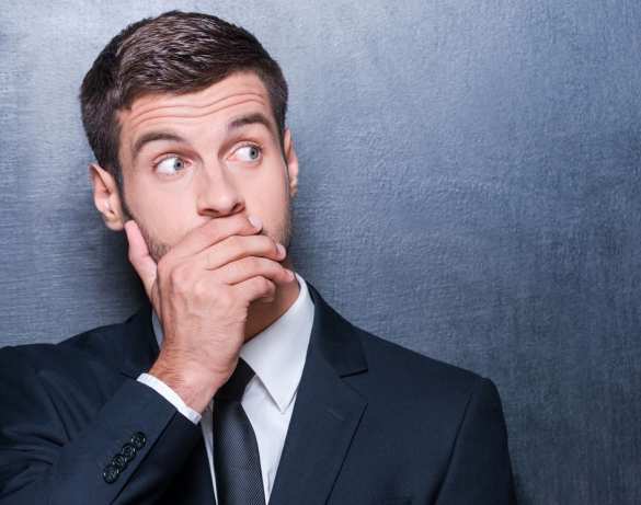 «Никогда так не ошибался»: финский журналист съел газету, в которой критиковал чемпионов мира по хоккею (ВИДЕО) | Русская весна