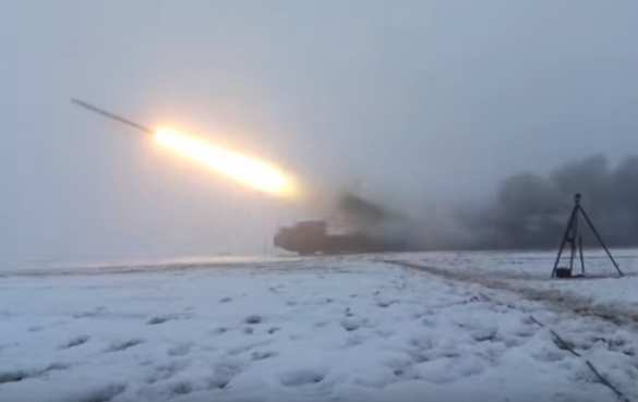 Атака у Вербового: БМД и штурмовики ВДВ захватывают позиции врага на Запорожском фронте (ВИДЕО) | Русская весна