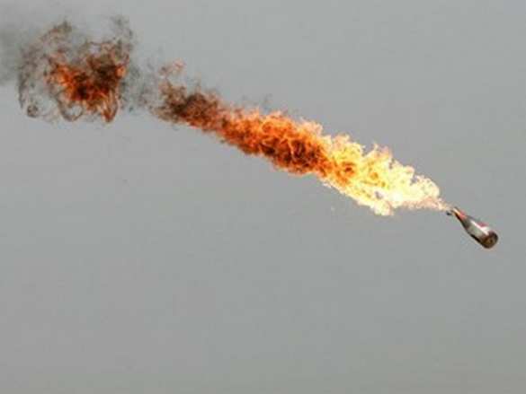 От слов к делу: в Одесской области в офисы поставщиков электричества уже летят бутылки с зажигательной смесью | Русская весна