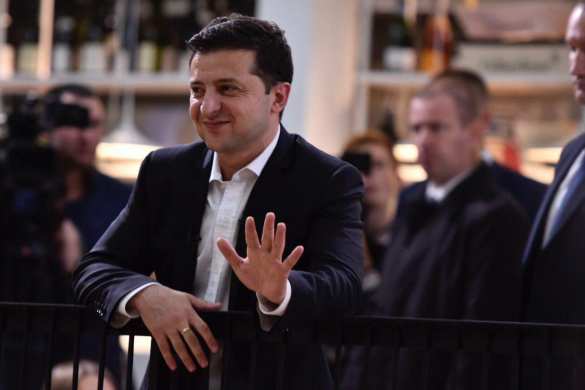 Зеленский отчитывается за год президентства — смотрите и комментируйте с РВ — ПРЯМАЯ ТРАНСЛЯЦИЯ | Русская весна