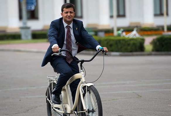 Мы едем в далёкие края: Зеленского пригласили за океан | Русская весна