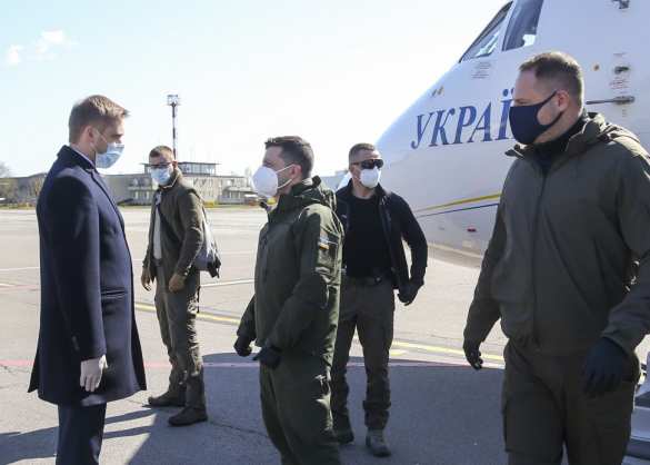 Зеленский скоро прибудет на Донбасс (ФОТО) | Русская весна