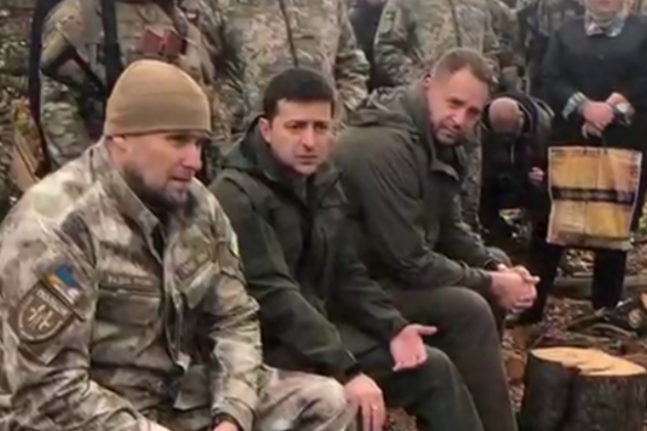 Президент Украины уговаривает банду «атошников» сдать оружие — полное видео | Русская весна